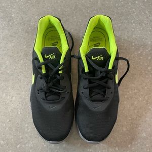 SOLD Like new Nike Air shoes